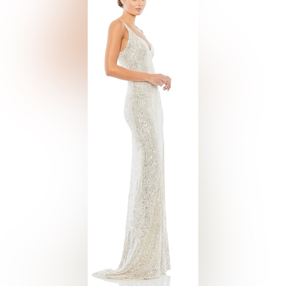 👗 NWT! Mac Duggal Sequin High Scoop Back Dress - Picture 3 of 11